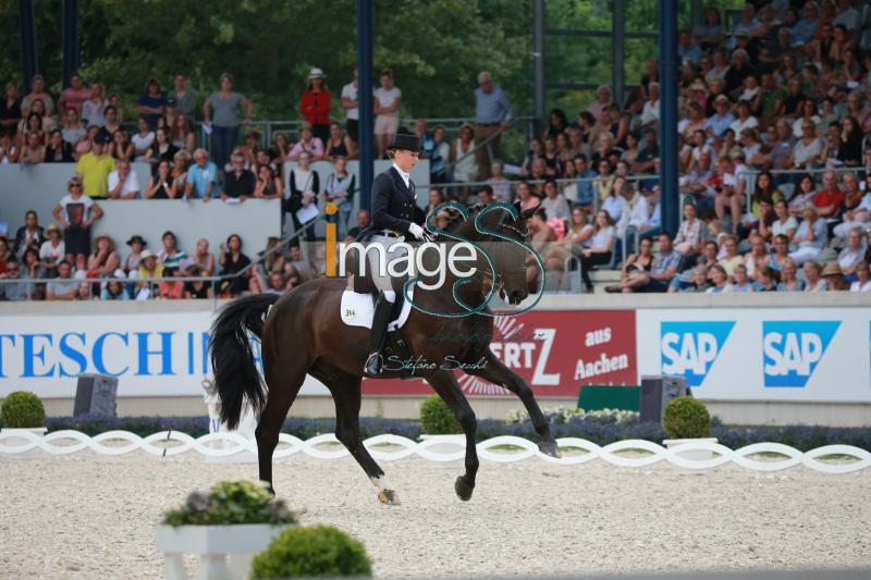 Muller-Lutkemeier_Fabregaz_Aachen 2018_SS7_1760.jpg